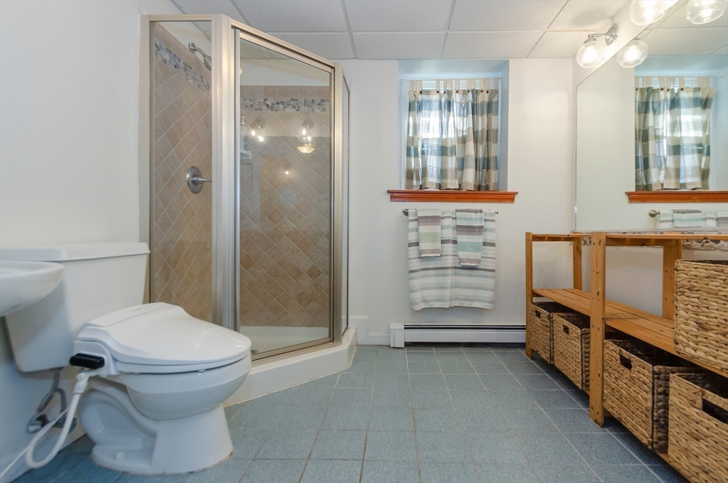 Plymouth, Massachusetts 02360, United States, 3 Bedrooms Bedrooms, ,2 BathroomsBathrooms,Residential,Active,246396