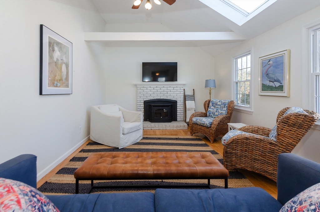 Plymouth, Massachusetts 02360, United States, 3 Bedrooms Bedrooms, ,2 BathroomsBathrooms,Residential,Active,246396