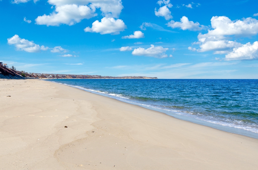 Plymouth, Massachusetts 02360, United States, 3 Bedrooms Bedrooms, ,2 BathroomsBathrooms,Residential,Active,246396