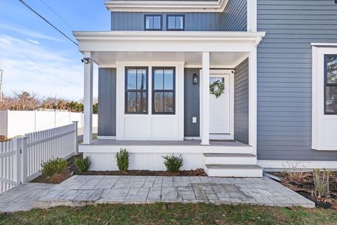 25 Fenton Rd Needham MA 02494