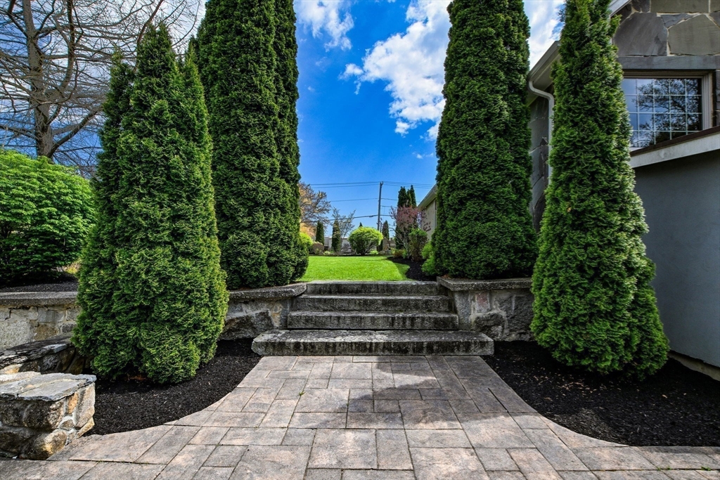 219 Leonard St, Acushnet, MA Photo #37