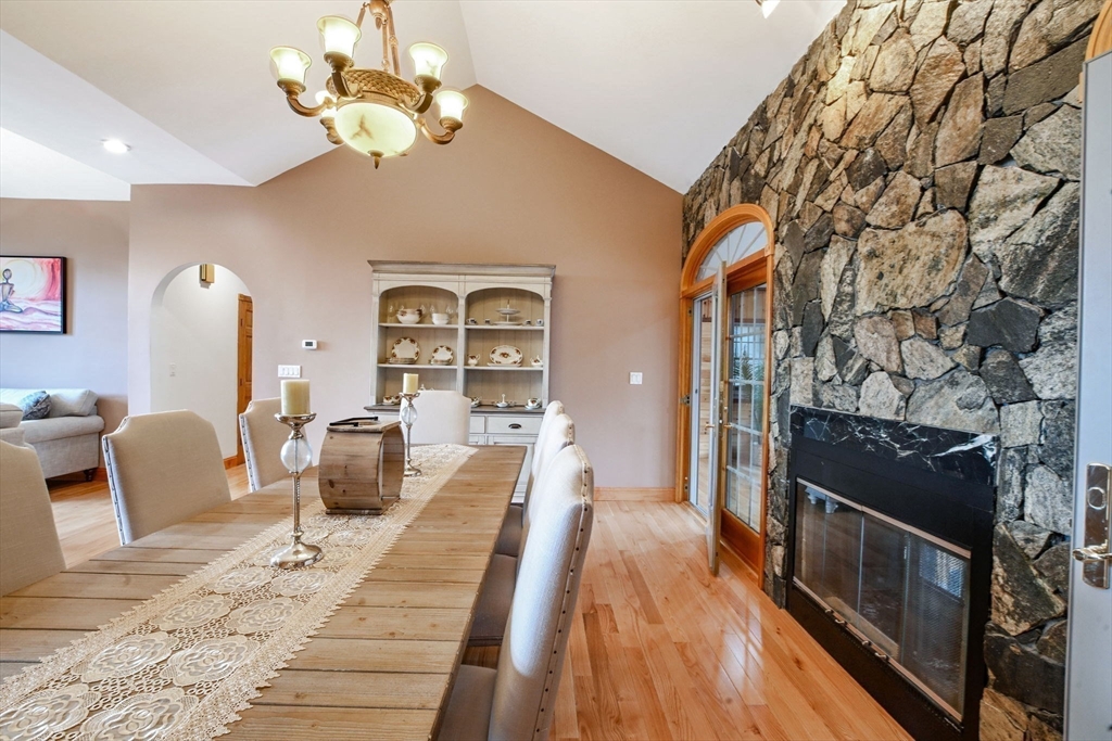 219 Leonard St, Acushnet, MA Photo #7