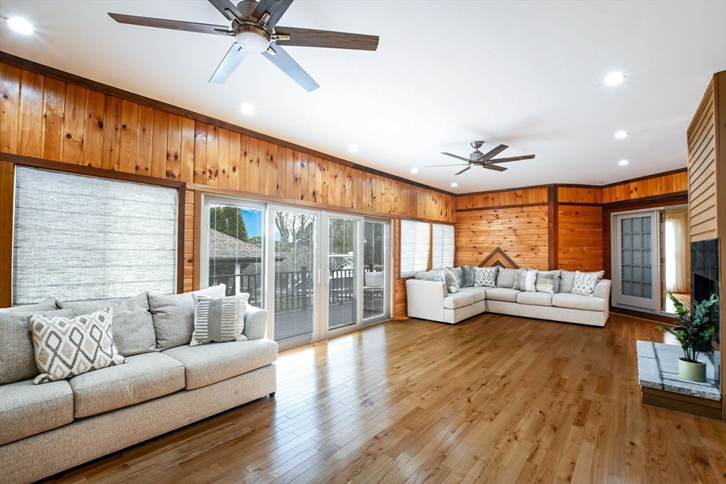 219 Leonard St, Acushnet, MA Photo #9