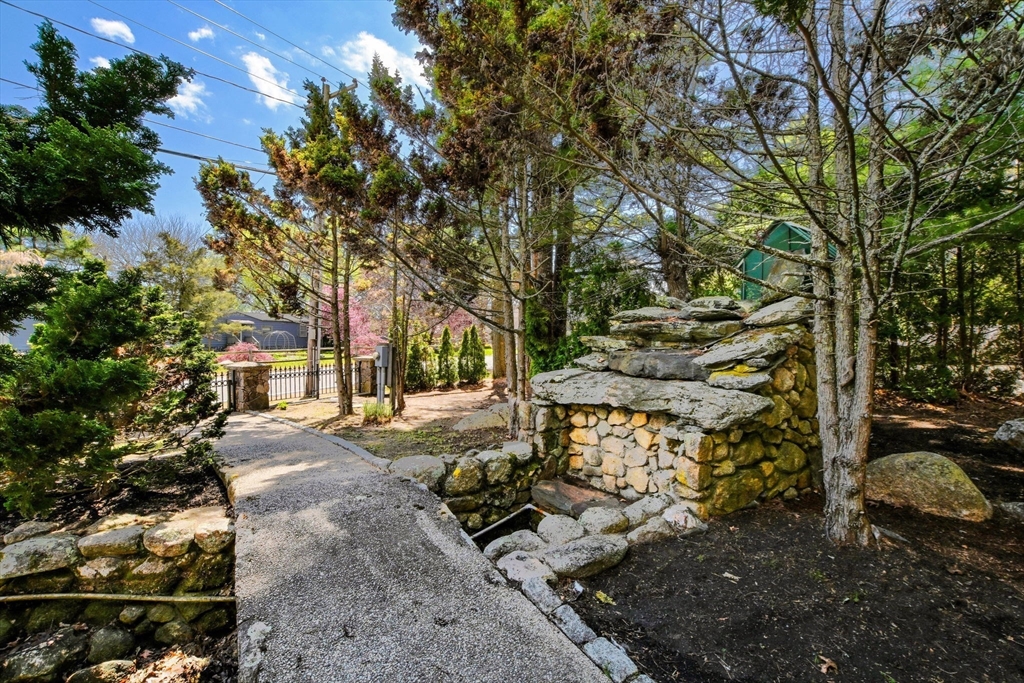 219 Leonard St, Acushnet, MA Photo #29
