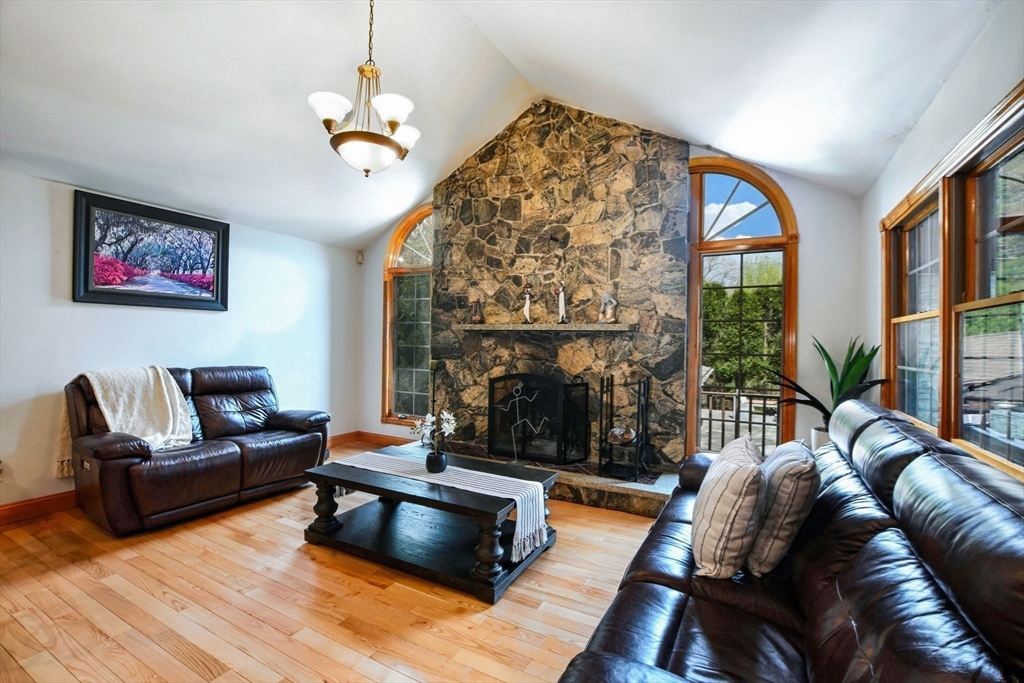 219 Leonard St, Acushnet, MA Photo #15