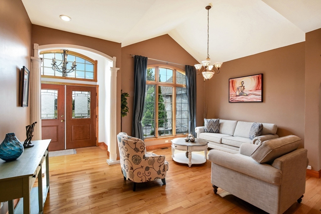 219 Leonard St, Acushnet, MA Photo #6