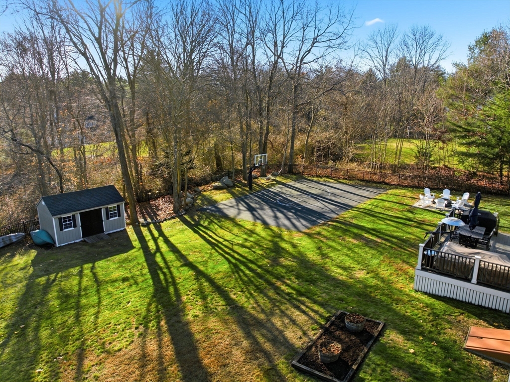 537 First Parish Road