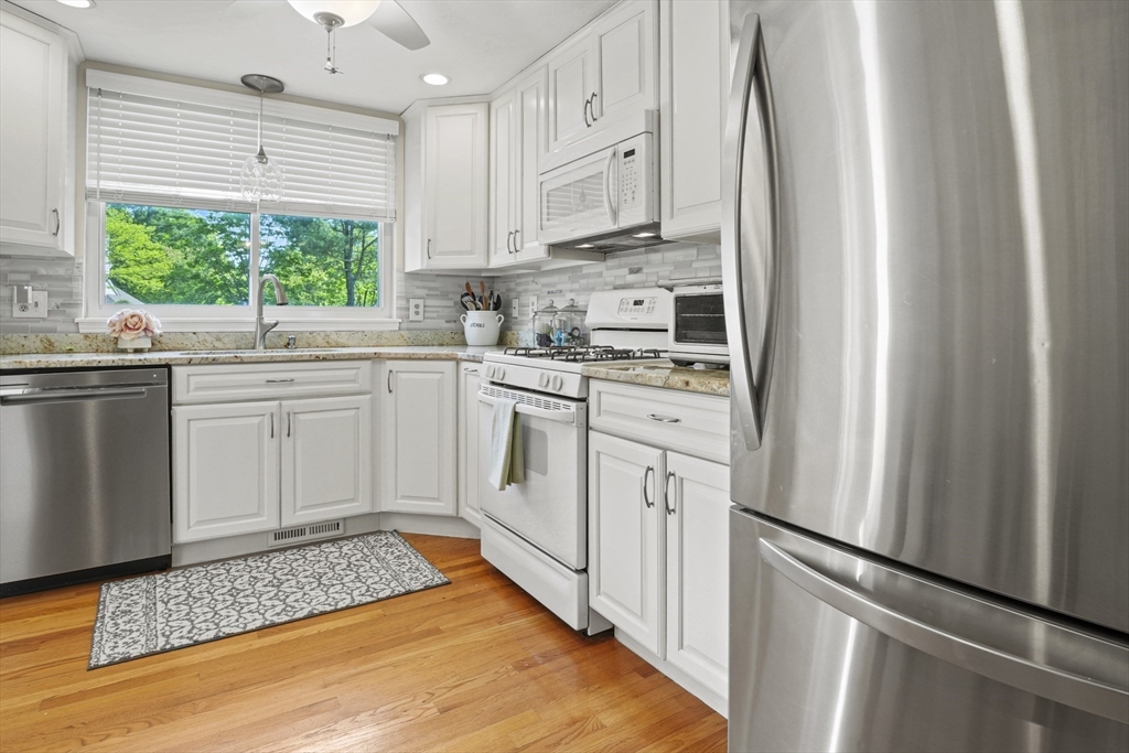 26 Gaslight Ln 26