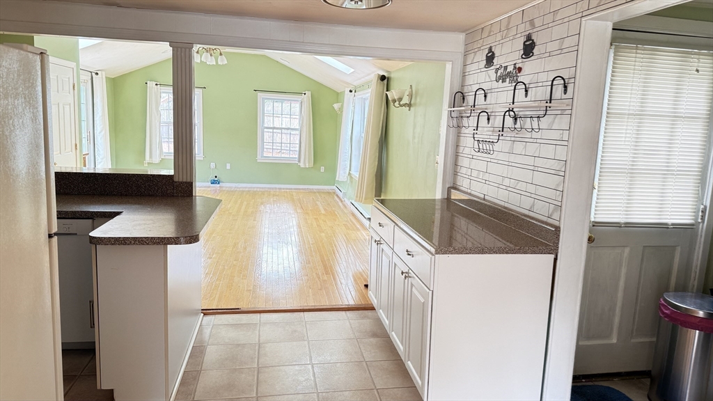 118 Spruce Road, Norwood, MA Photo #4