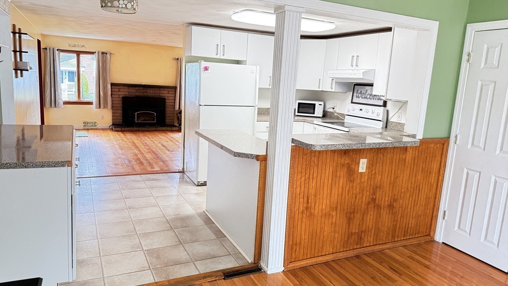 118 Spruce Road, Norwood, MA Photo #7