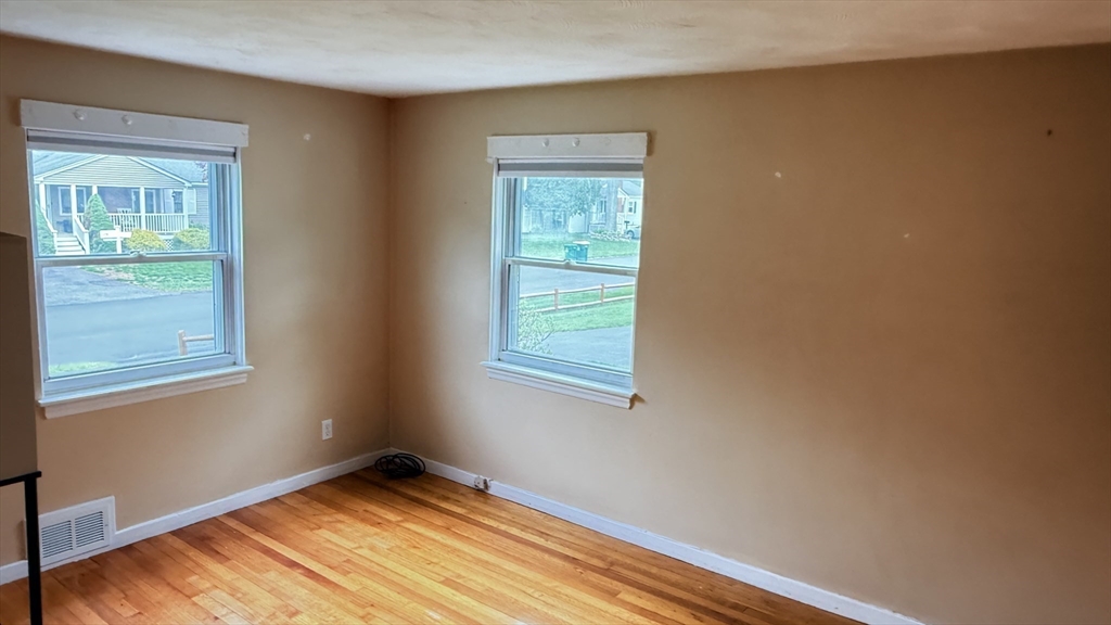 118 Spruce Road, Norwood, MA Photo #10