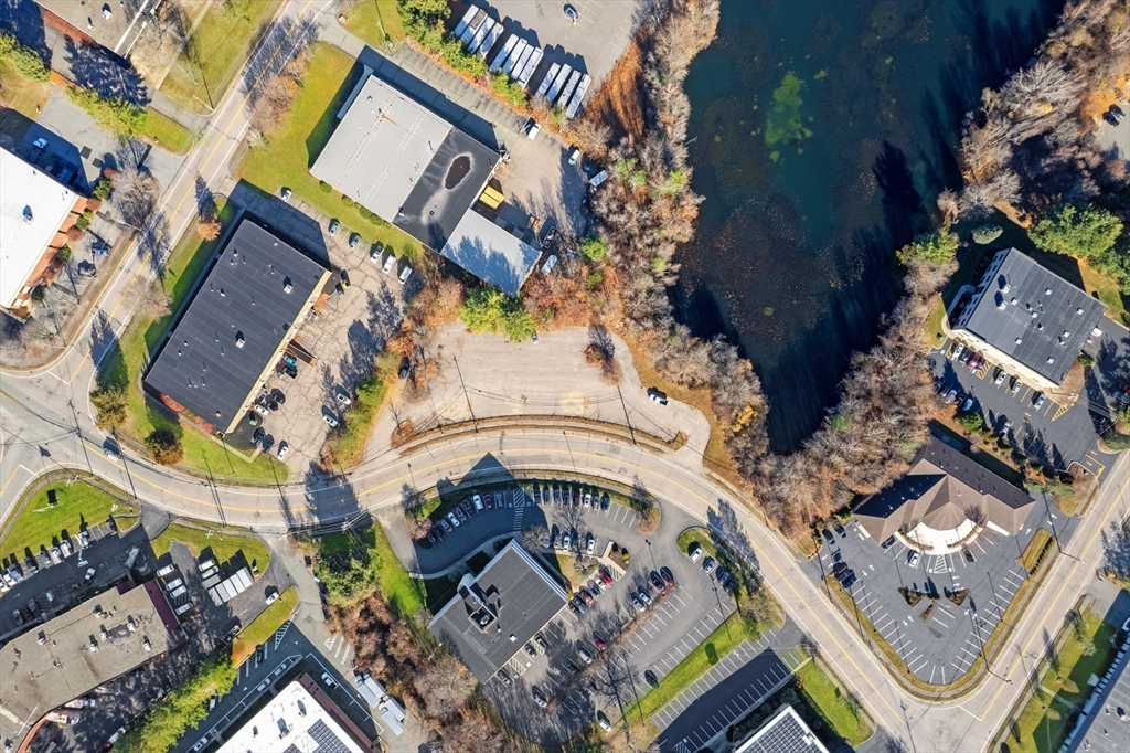 40 Bristol Dr