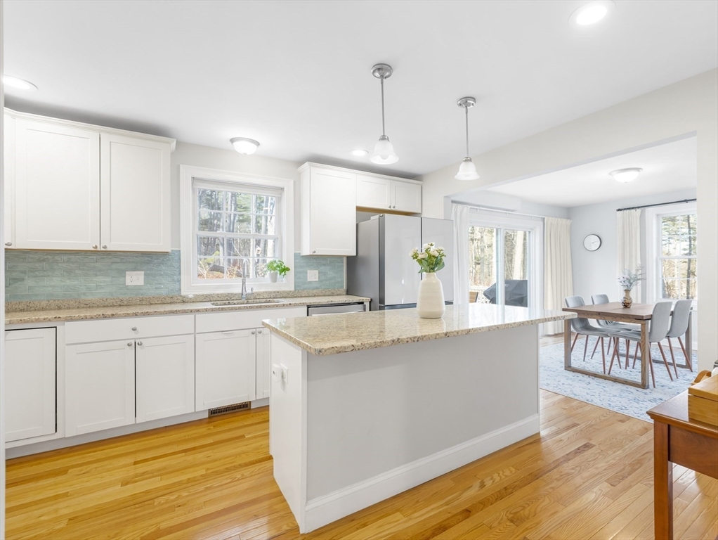 Photo of 6 Pine Hill Way, Harvard, MA