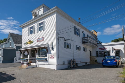 Photo of 286 Teaticket Hgwy, Falmouth, MA 02536 (MLS # 73580154)