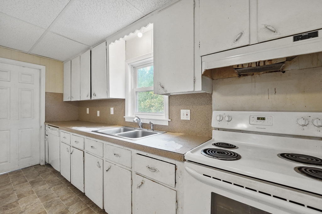 754 Read St