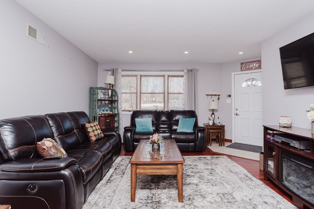 447 Stafford Rd B1