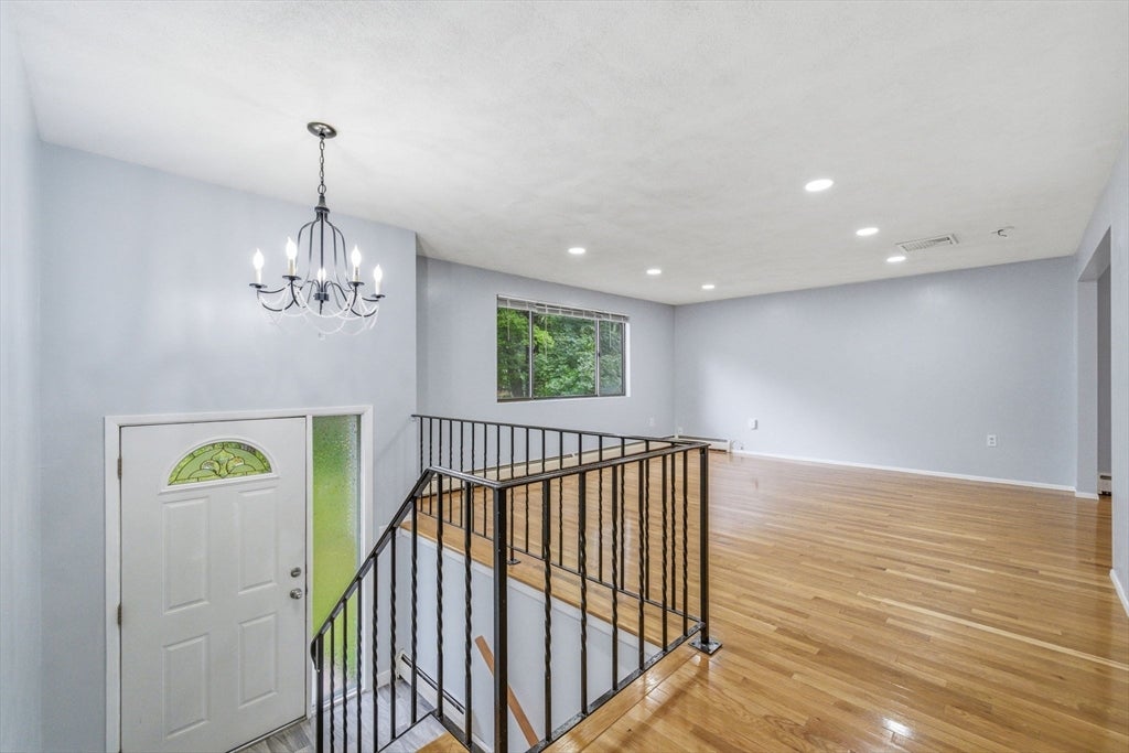 69 Lake St