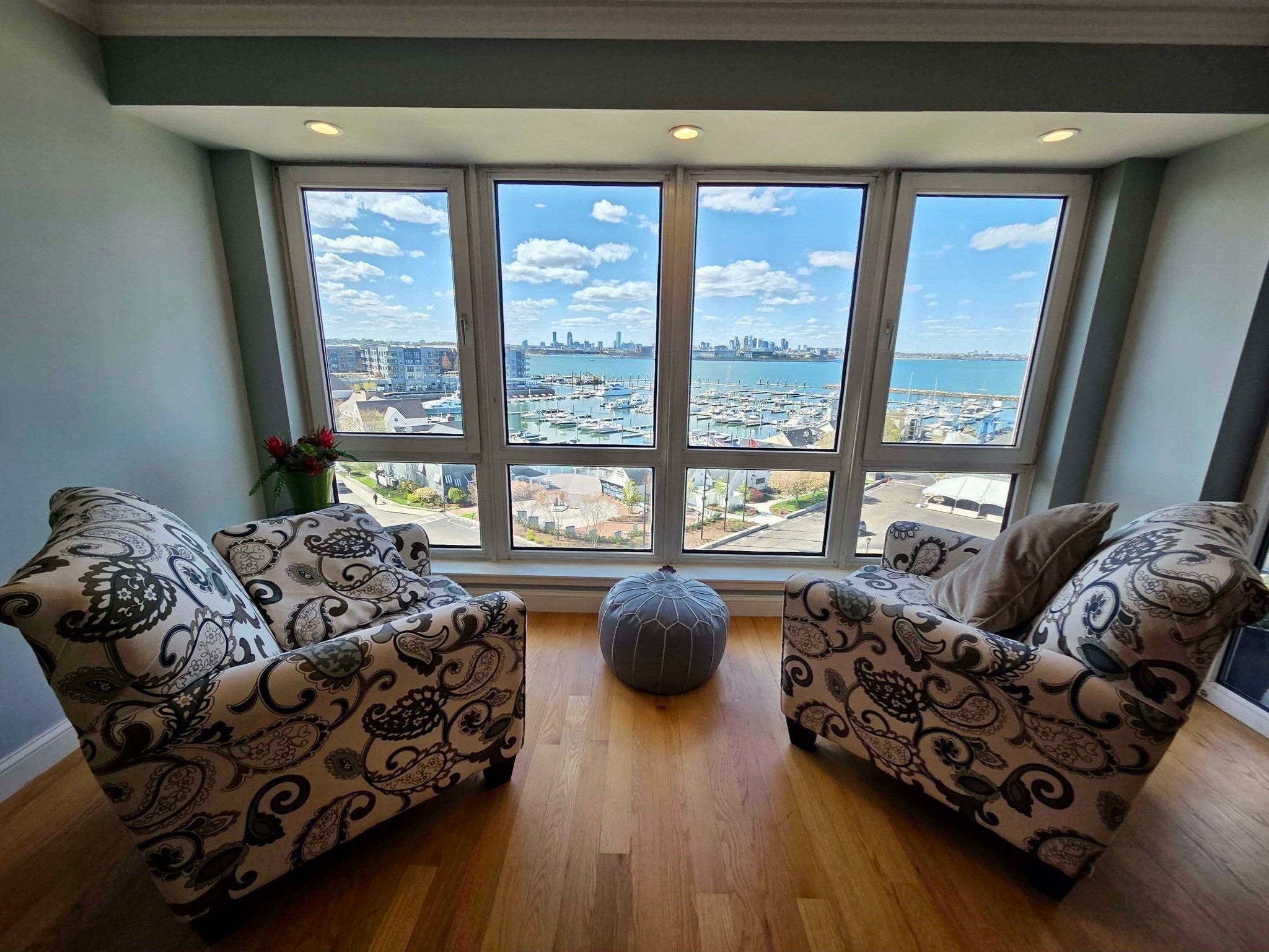 2001 Marina Dr 605, Quincy MA 02171