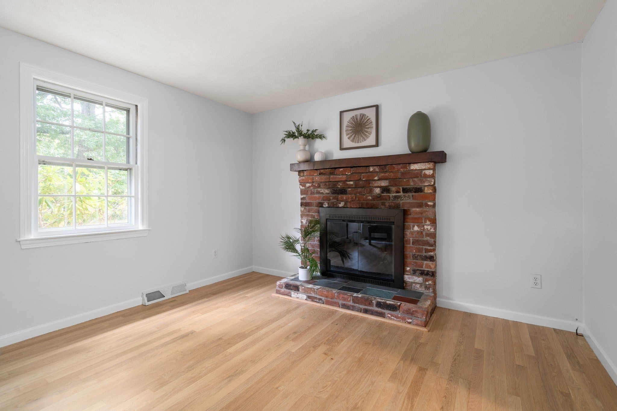 201 Ames Street, Sharon, MA Photo #4