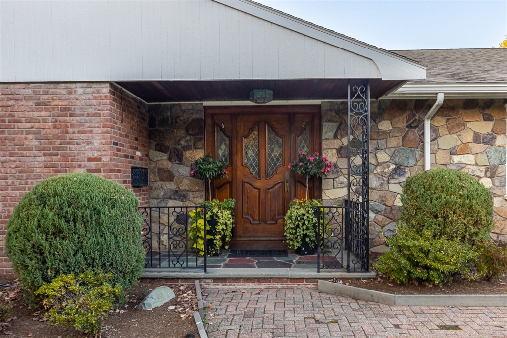 464 Dudley Rd