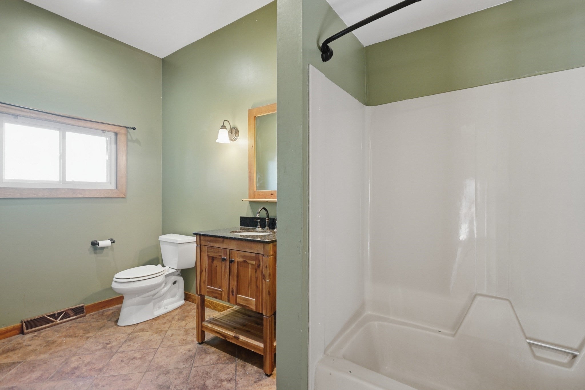 75 Gardner Ave, Attleboro, MA, 75 Gardner Ave, Attleboro, MA Photo #11