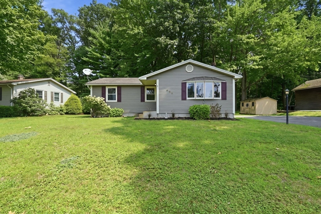 223 Garnet St, Springfield, MA, 223 Garnet St, Springfield, MA Photo #2