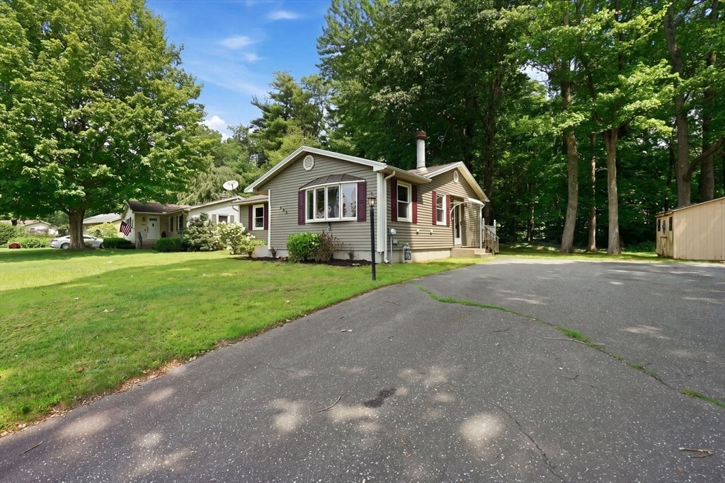 223 Garnet St, Springfield, MA, 223 Garnet St, Springfield, MA Photo #4