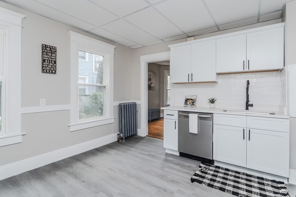 Photo of 171 Northampton Ave, Springfield, MA 01109 (MLS # 73444927)