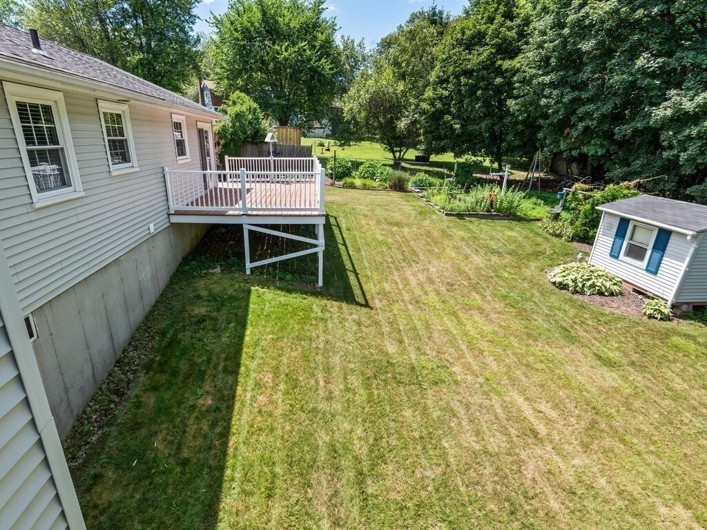 597 Willard St