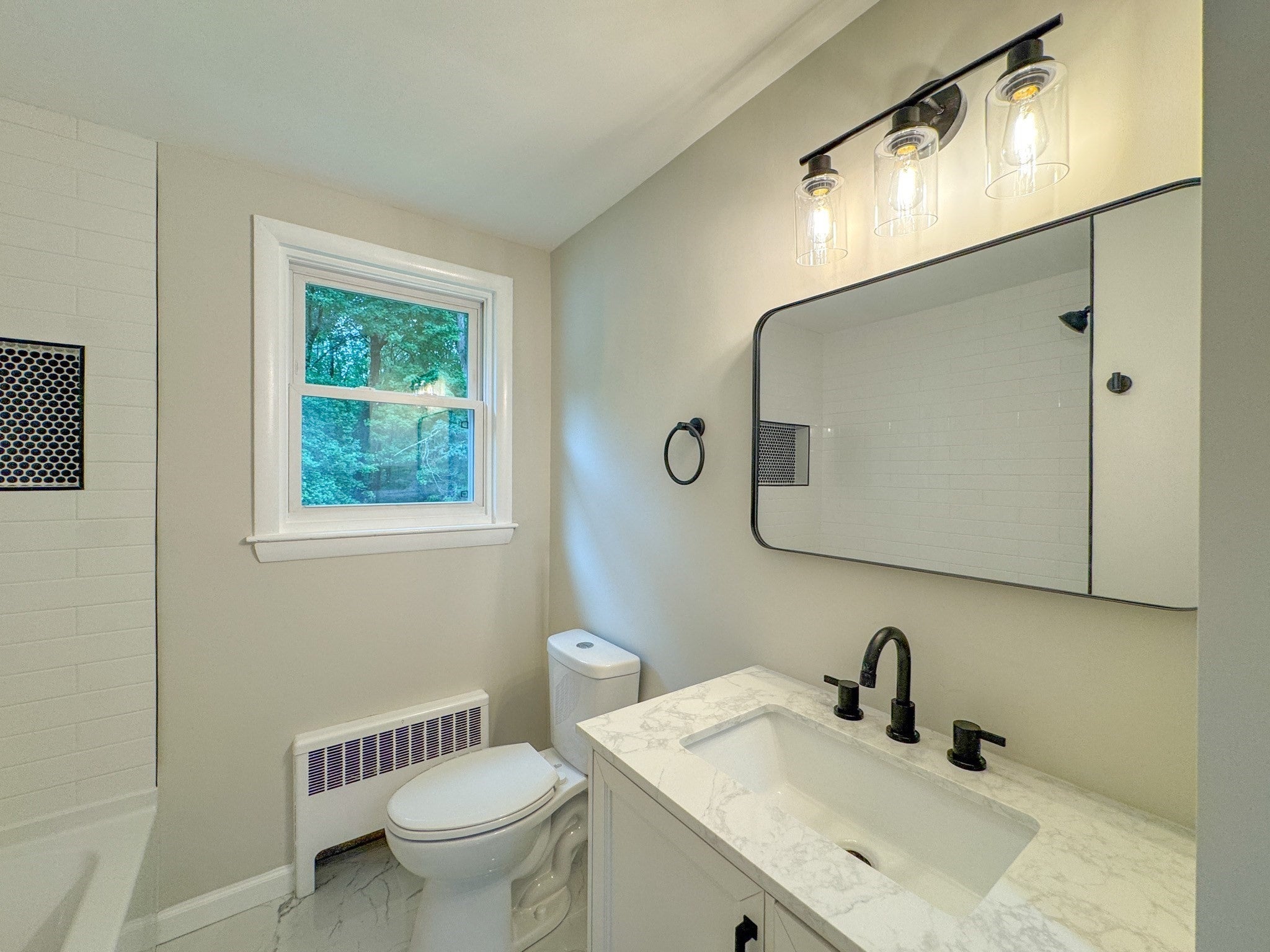 13 Center St, Medway, MA Photo #18