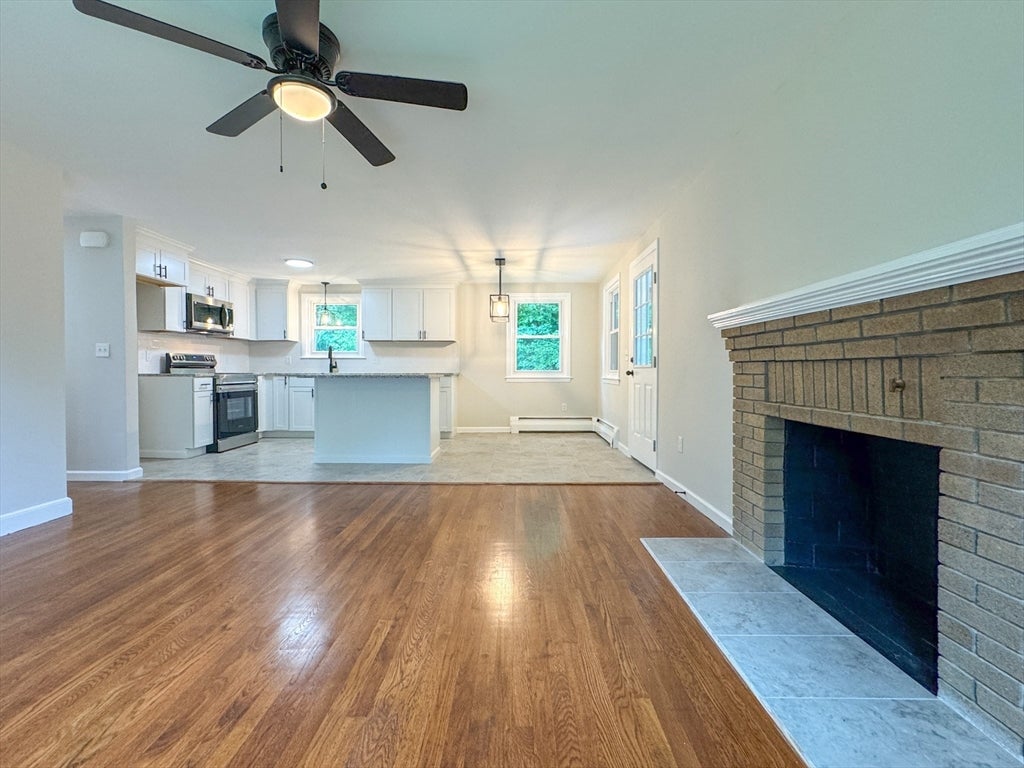 13 Center St, Medway, MA, 13 Center St, Medway, MA Photo #15