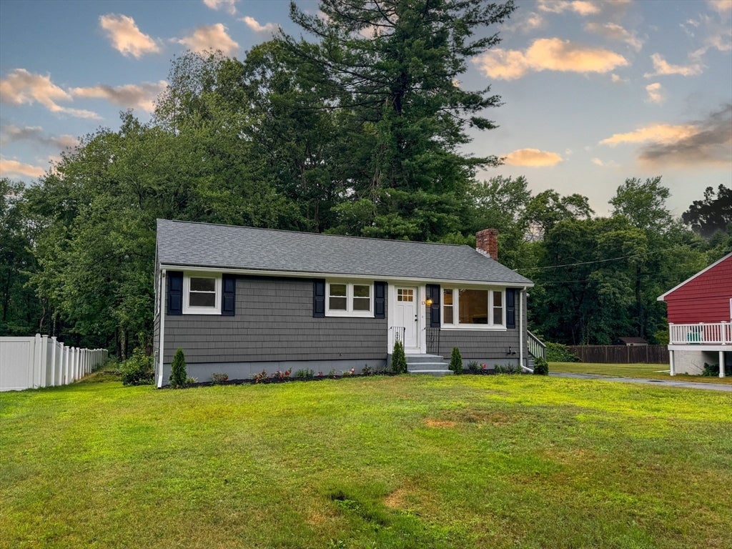 13 Center St, Medway, MA, 13 Center St, Medway, MA Photo #2