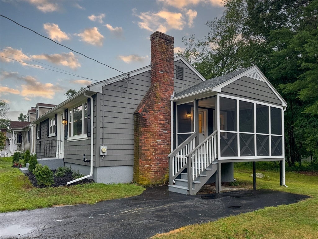 13 Center St, Medway, MA, 13 Center St, Medway, MA Photo #3
