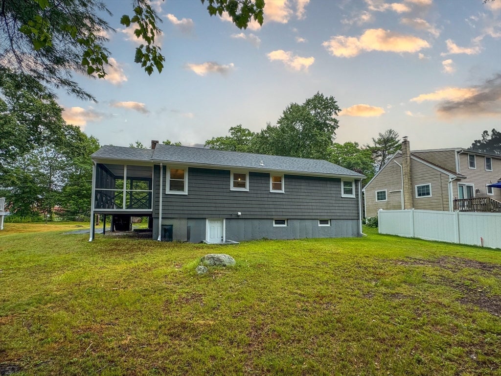 13 Center St, Medway, MA, 13 Center St, Medway, MA Photo #4