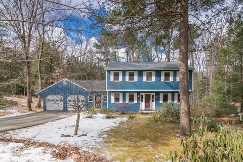 171 Aubinwood Road Amherst MA 01002