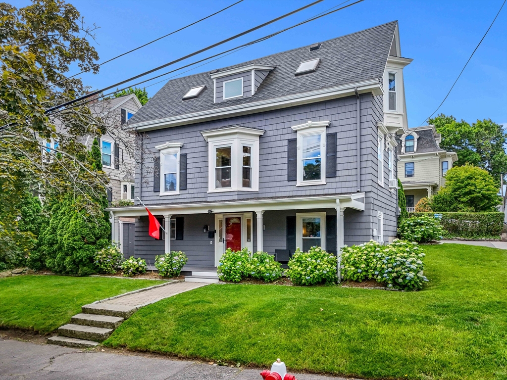 22 Beach Ave