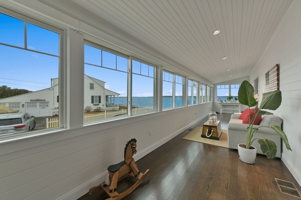 Bourne, Massachusetts 02559, United States, 4 Bedrooms Bedrooms, ,2 BathroomsBathrooms,Residential,Active,6314