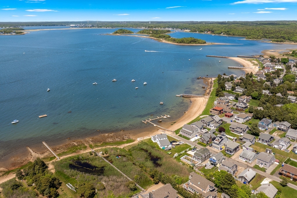 Bourne, Massachusetts 02559, United States, 4 Bedrooms Bedrooms, ,2 BathroomsBathrooms,Residential,Active,6314