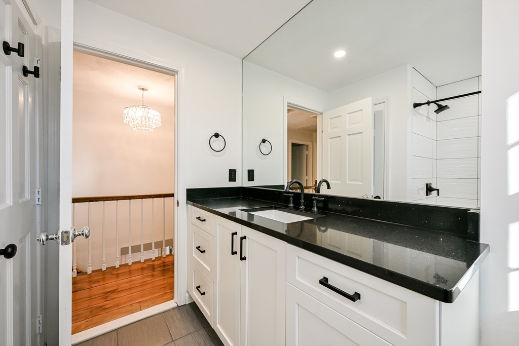 15 Edwards Rd, Foxboro, MA Photo #31