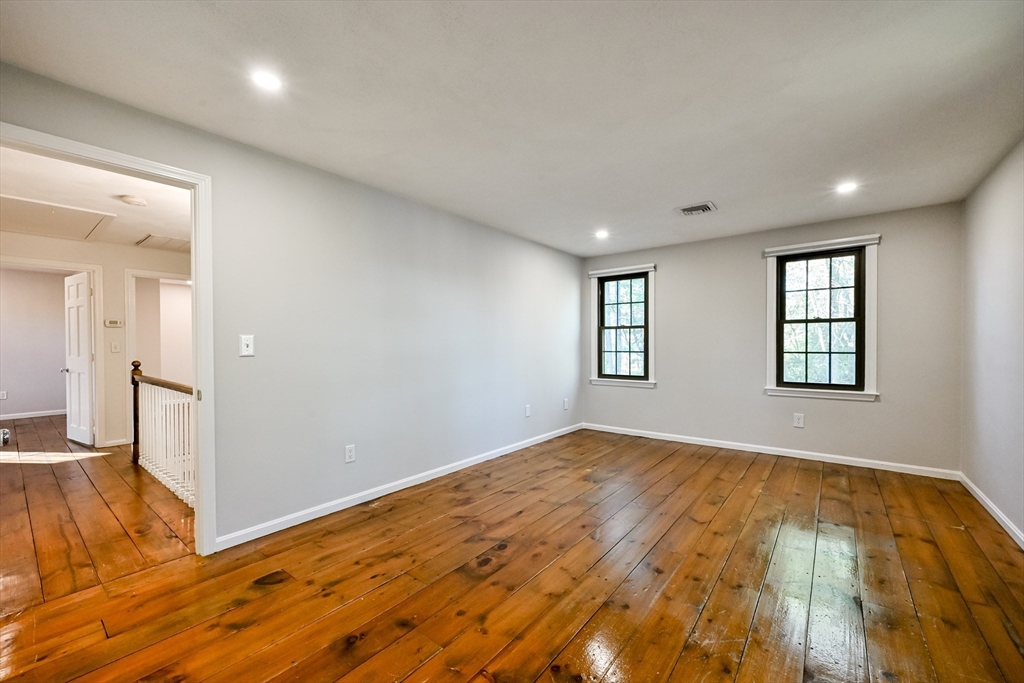 15 Edwards Rd, Foxboro, MA Photo #23