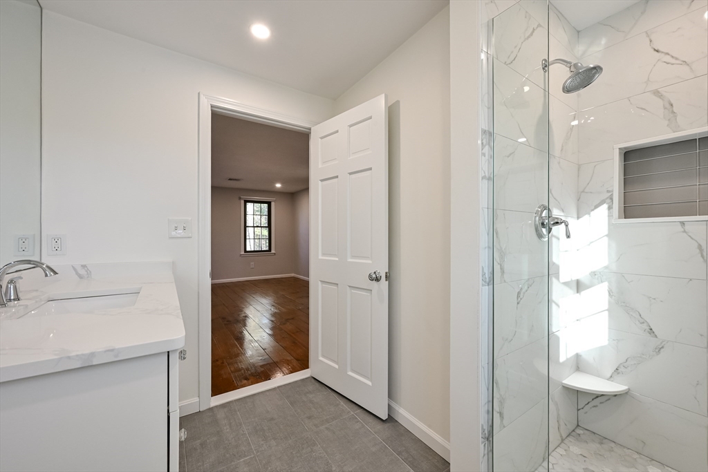 15 Edwards Rd, Foxboro, MA Photo #27