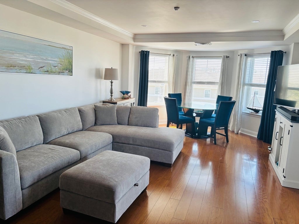 10 Seaport Dr 2515