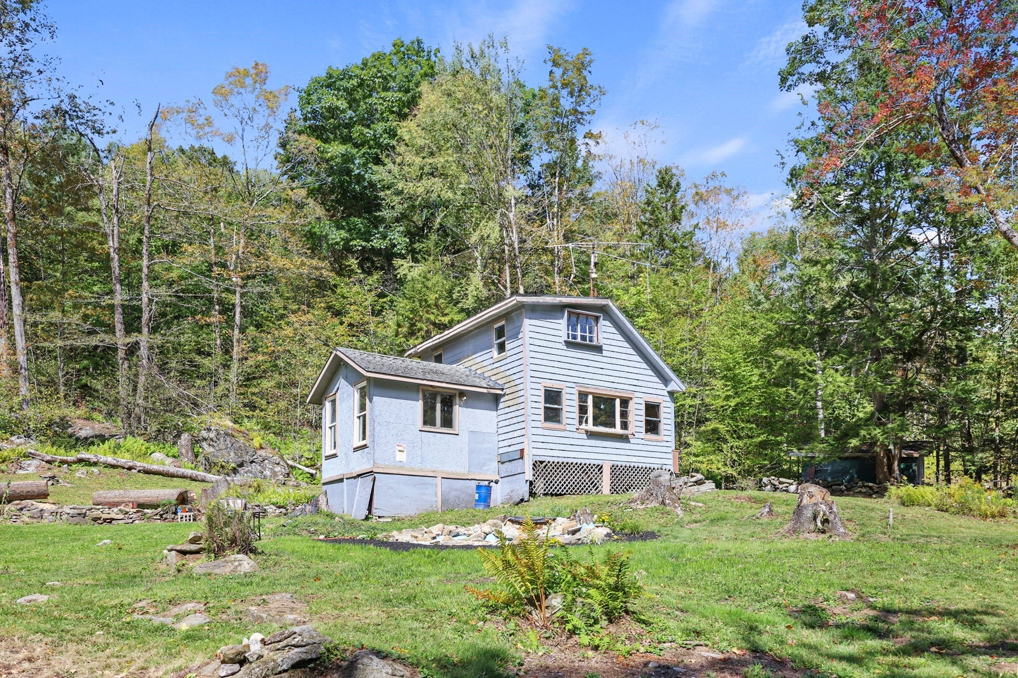 10 Brookside Rd