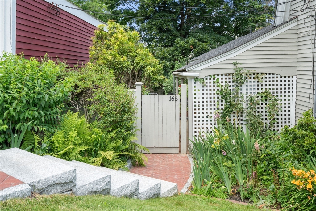 165 Highland Street 165