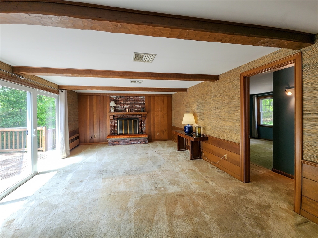 1031 W Main St