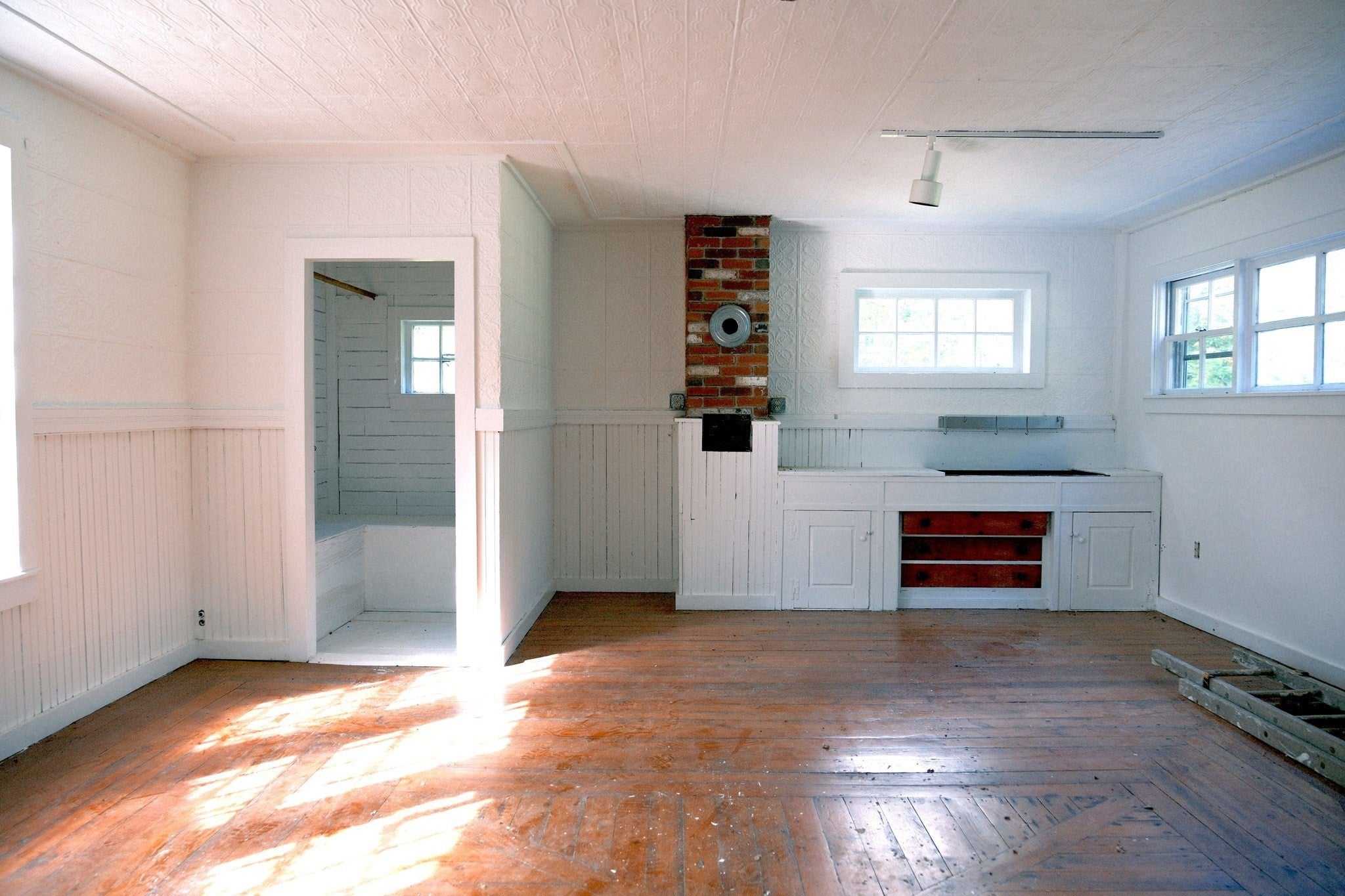 16 West St, Petersham, MA, 16 West St, Petersham, MA Photo #13