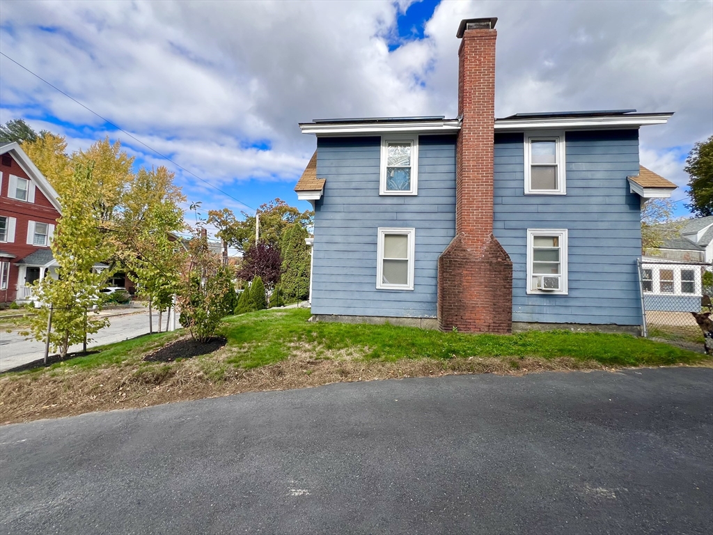 11 Oak St