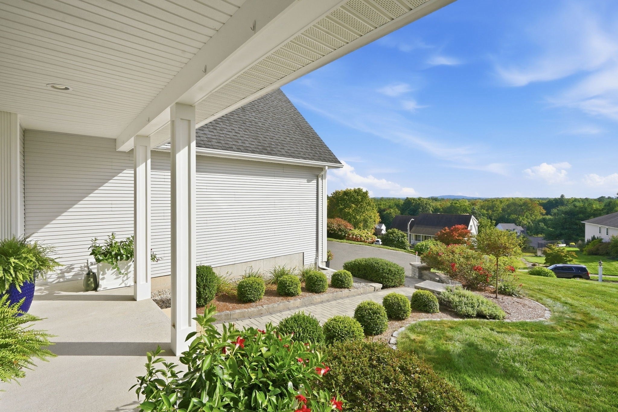 48 Scenic Rd