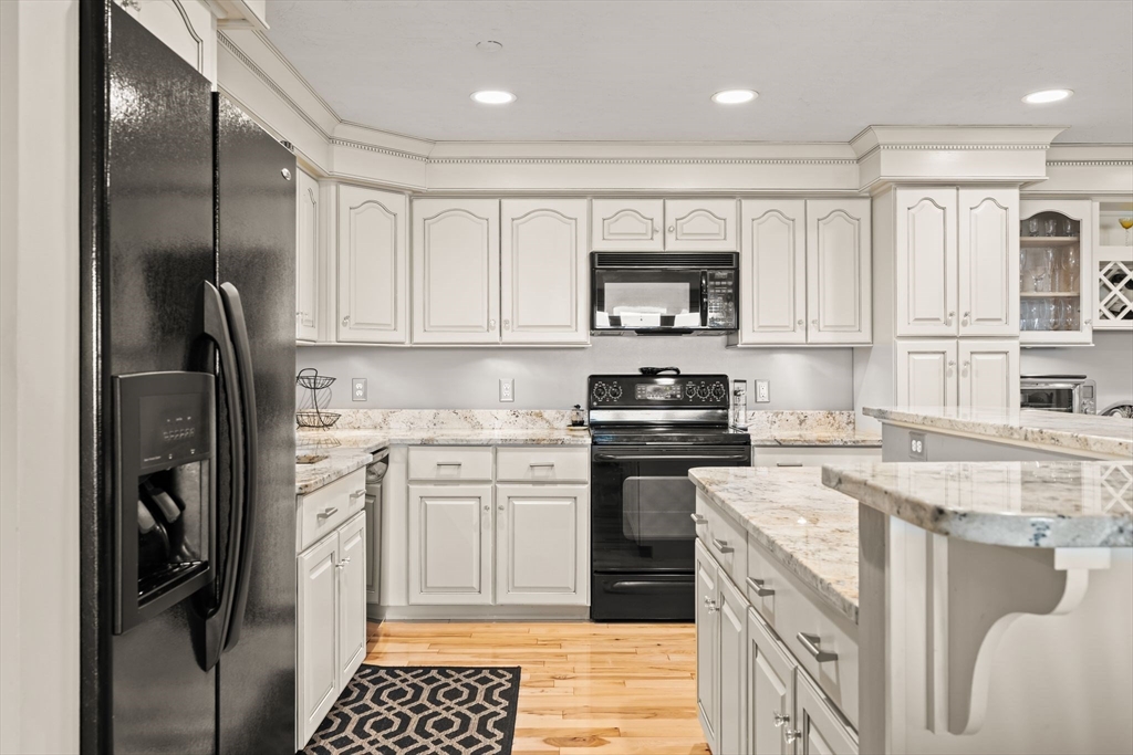 1001 Marina Dr 507