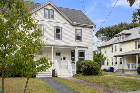 639 Pleasant St 639 Milton MA 02186